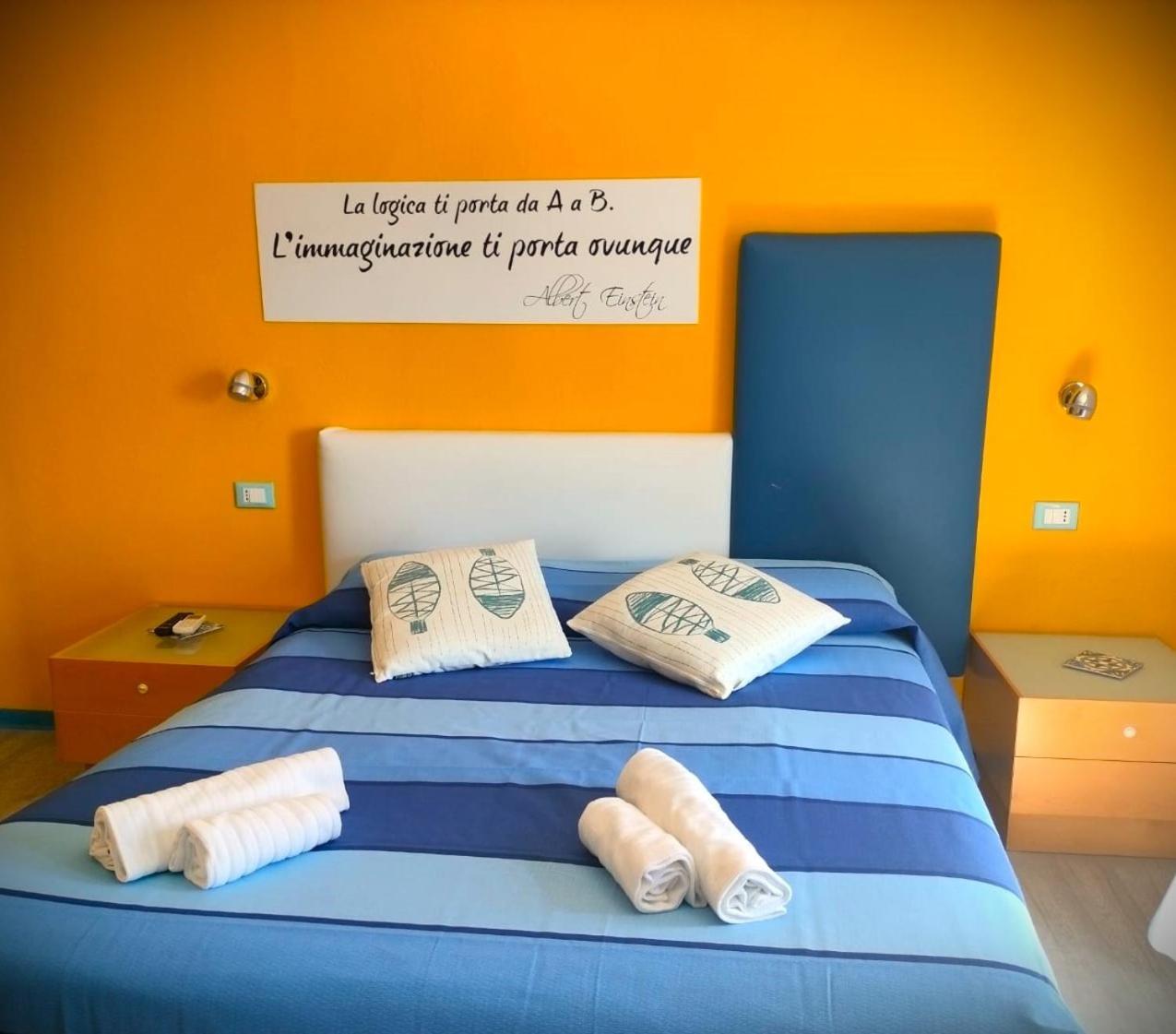 La Favorita Hotel Cala Gonone Exterior photo